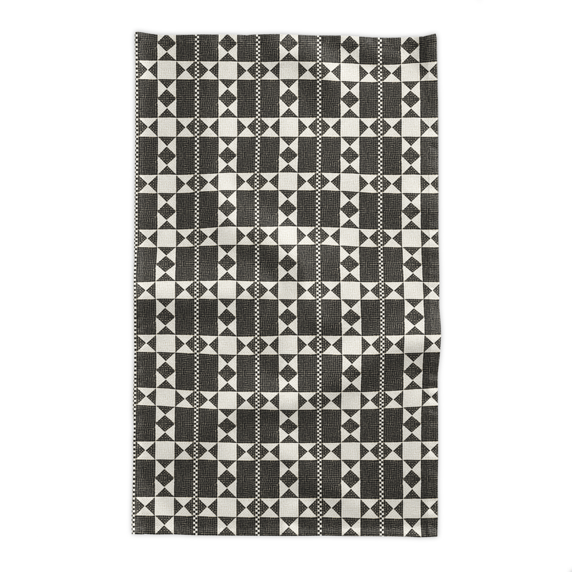 Tablecloth in Pompeii Mosaic Quilt in Black and White